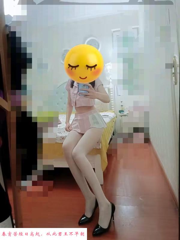朝阳诱人长腿肉丝 第2张