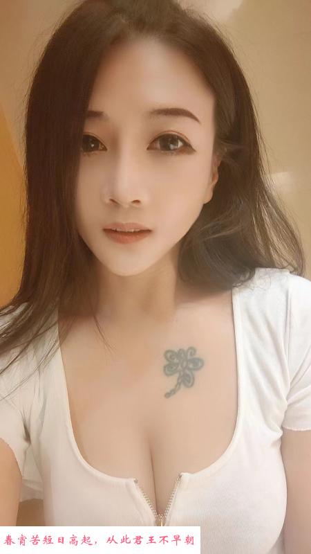身材好漂亮小姐姐 第1张