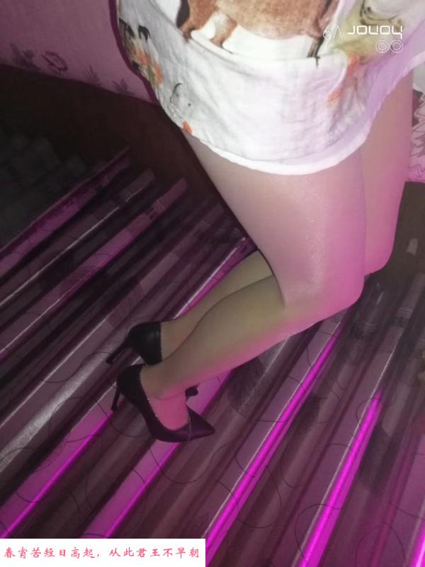 性感熟女情人 第3张