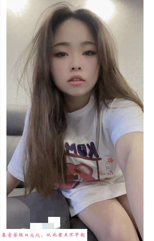 粉嫩小美女可馨 第2张