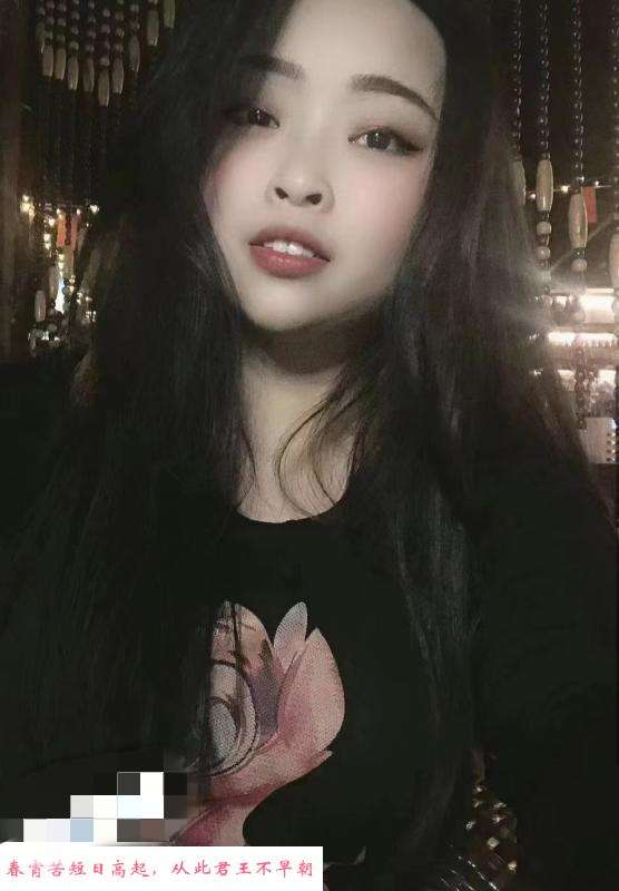 粉嫩小美女可馨 第3张