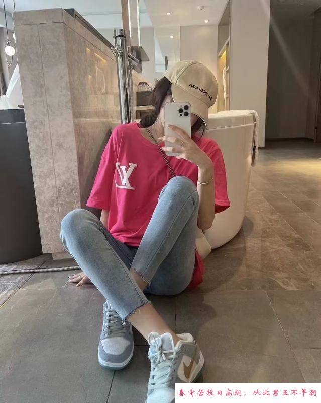西丽最美的长腿女友 第2张