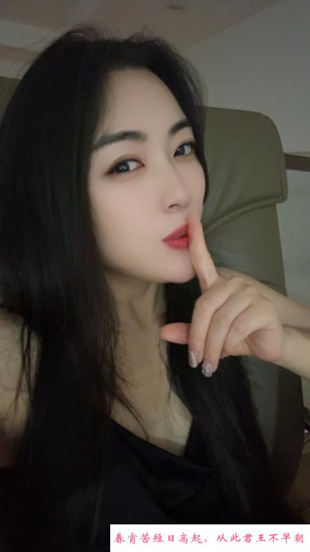 尹山湖长腿御姐 第1张