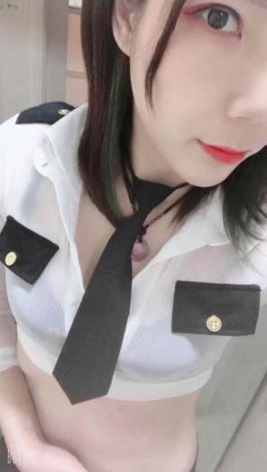 胸大有姐妹可双 第1张
