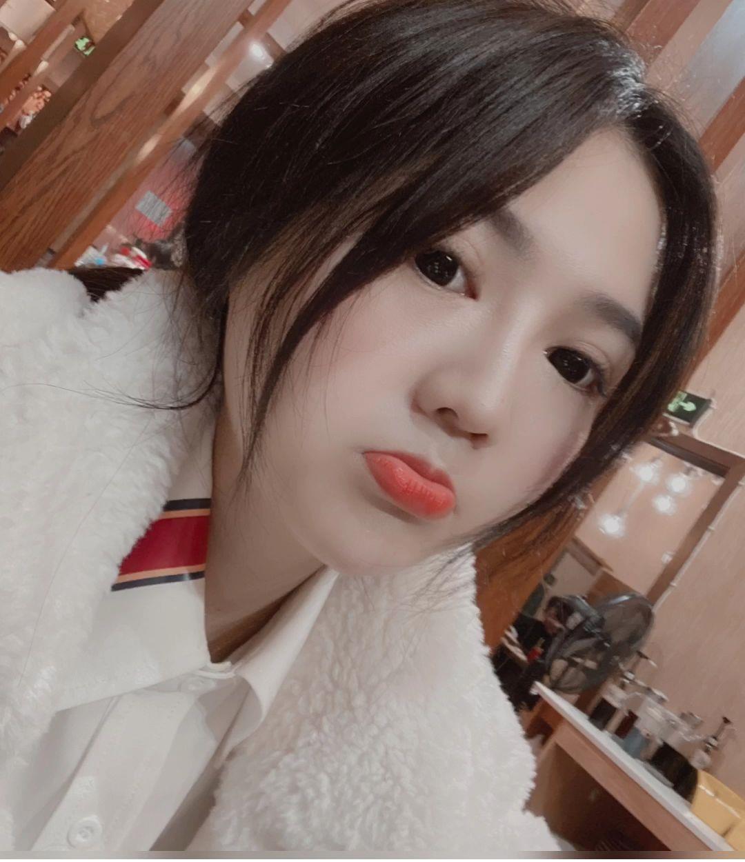 一位97年性紧致美女，超嫩，水滑。 第1张