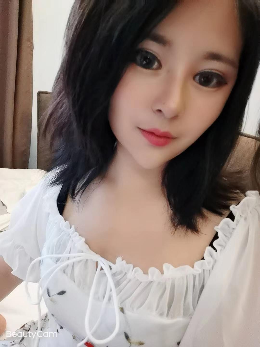 武汉一年轻妹子 第2张