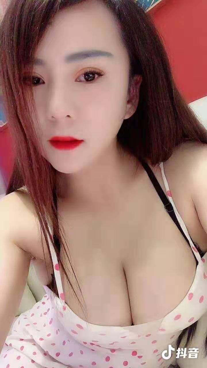 苏州大胸服务系逗逼妹子 第1张