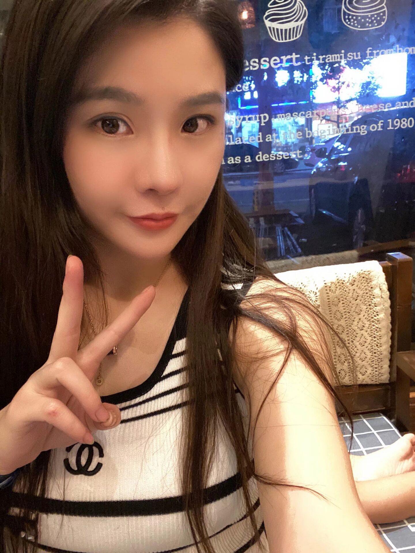 南山喜嫣：长腿酥胸好身材，服务惊爆互动好 第2张