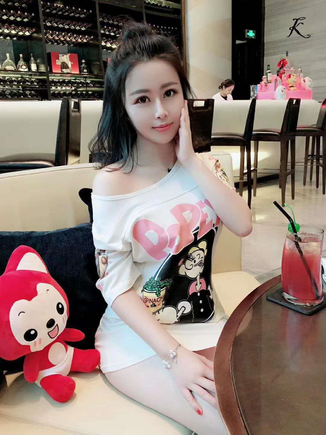 2020/11/3一个疯骚的妹子 第3张