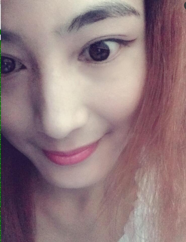名凤之芳芳，超级性感 第1张