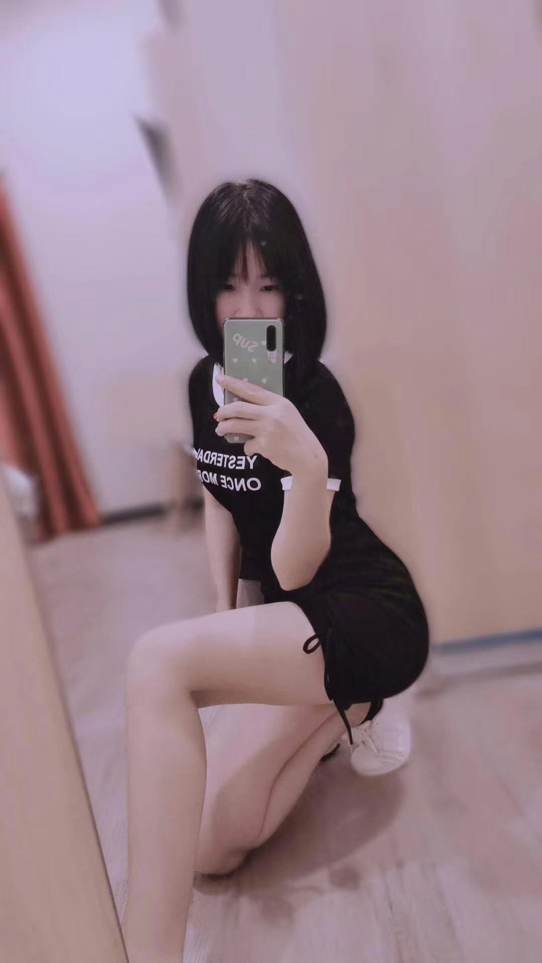 天河岗顶01年的颜值很不错的小姑娘，亲身体验 第3张