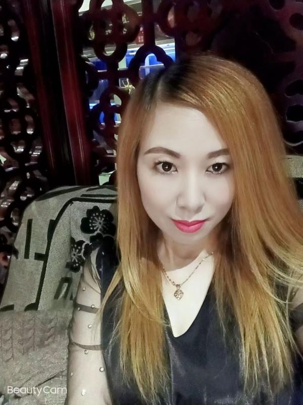 长虹路长腿可中出熟女 第1张