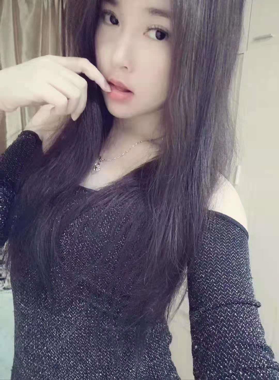 雨花区依依短发眼镜骚气妹子 第3张