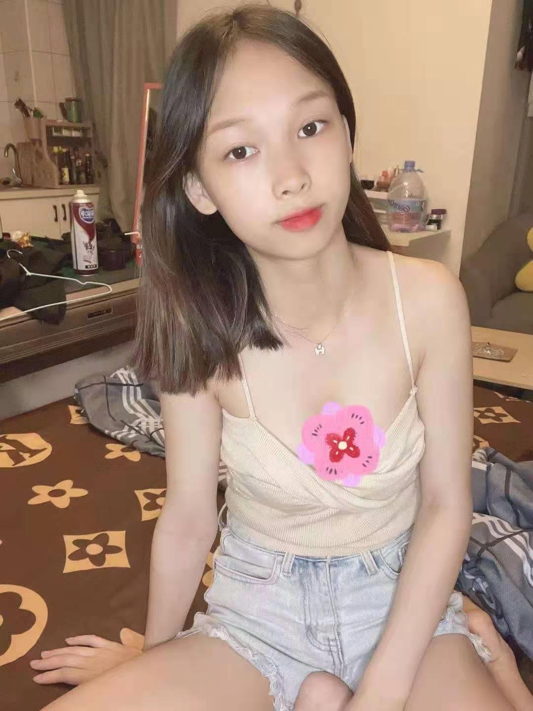 十八小萝莉 第2张