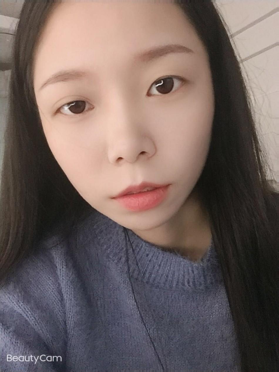 长沙五一广场瘦瘦的妹子 第1张