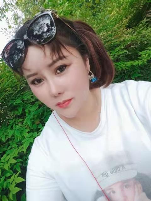 轻熟女激情杨杨 第2张