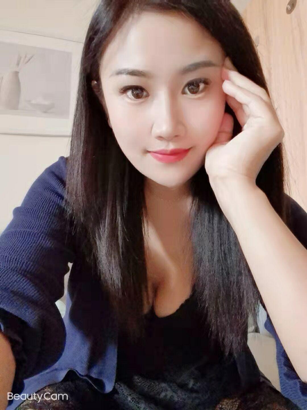 大波御姐，烈焰红唇，技术一流，荡气十足 第1张