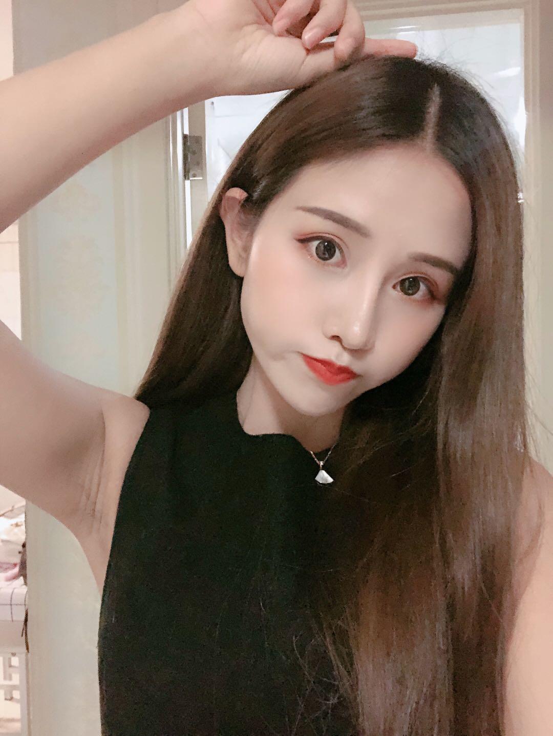 南门性价比很高的气质小姐姐 第2张