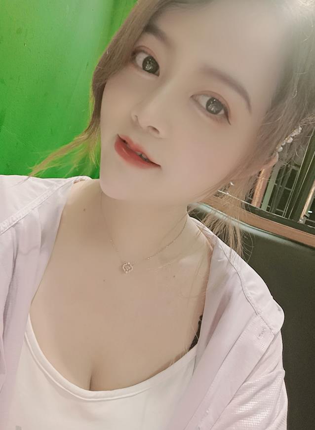 佛山38D宝儿屁股翘 第1张